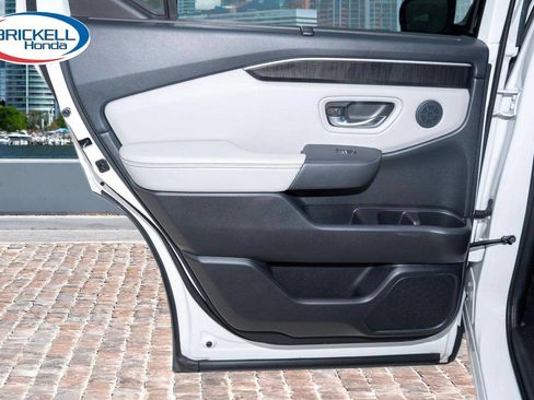 Certified 2023 Honda Pilot Elite image 13