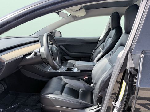 Used 2021 Tesla Model 3 Standard Range Plus RWD image 13