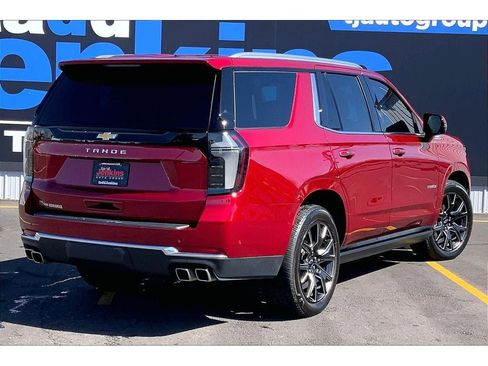 Used 2026 Chevrolet Tahoe High Country AWD/4WD image 15