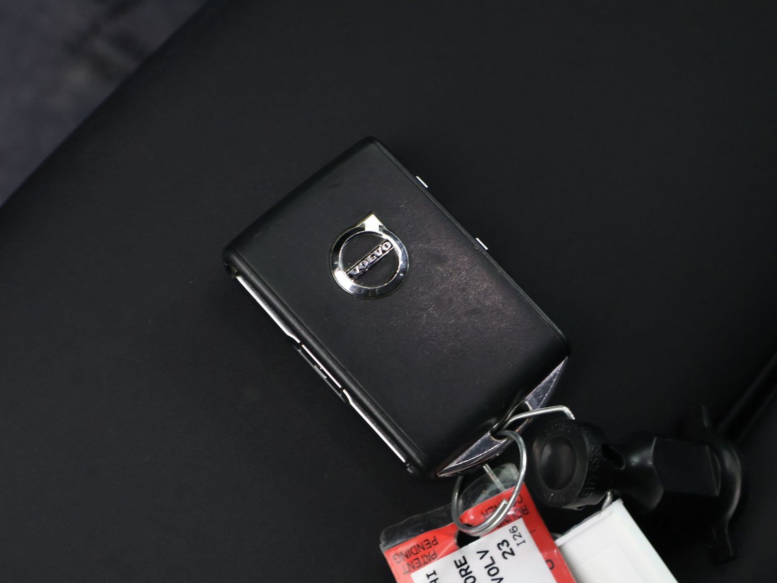 Certified 2023 Volvo XC40 Recharge Core AWD/4WD image 31