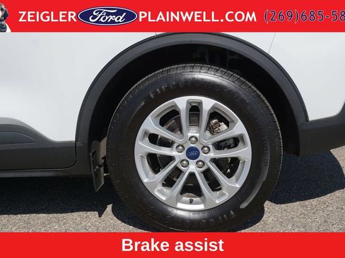 Used 2021 Ford Escape SE FWD image 8