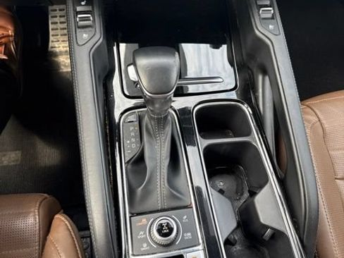 Used 2021 Kia Telluride SX w/ SX Prestige Package AWD/4WD image 9