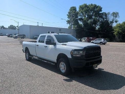 Used 2024 RAM 2500 Tradesman AWD/4WD image 7