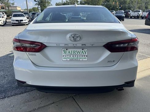 Used 2022 Toyota Camry XLE FWD image 43