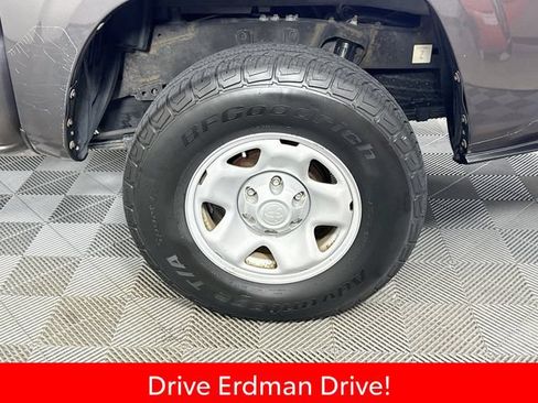 Certified 2016 Toyota Tacoma SR RWD image 4