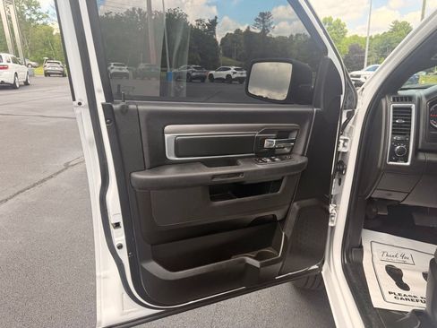Used 2024 RAM 1500 Warlock AWD/4WD image 25