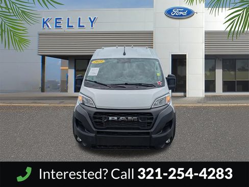 Used 2025 RAM ProMaster 2500 w/ Convenience Group FWD image 3