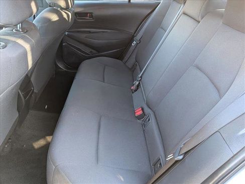 Used 2022 Toyota Corolla LE image 17