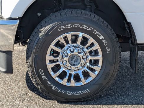 Used 2022 Ford F250 XLT w/ XLT Premium Package image 35