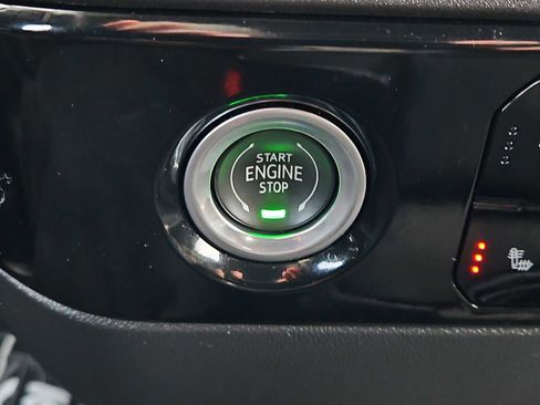 Used 2023 Chevrolet Silverado 1500 LT image 24