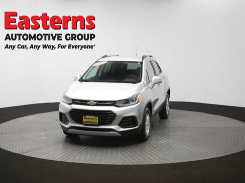 Used 2018 Chevrolet Trax LT w/ LT Convenience Package AWD/4WD image 52