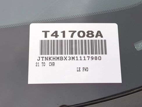 Certified 2021 Toyota C-HR LE image 16