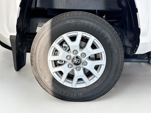 Used 2025 Toyota Tacoma SR5 image 34