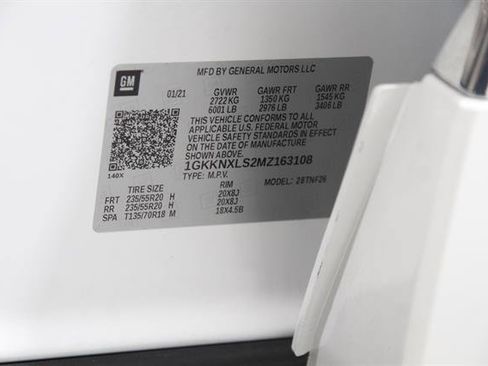 Used 2021 GMC Acadia Denali w/ Denali Ultimate Package AWD/4WD image 25