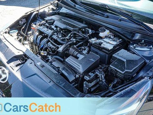 Used 2022 Hyundai Elantra SEL w/ Convenience Package FWD image 37