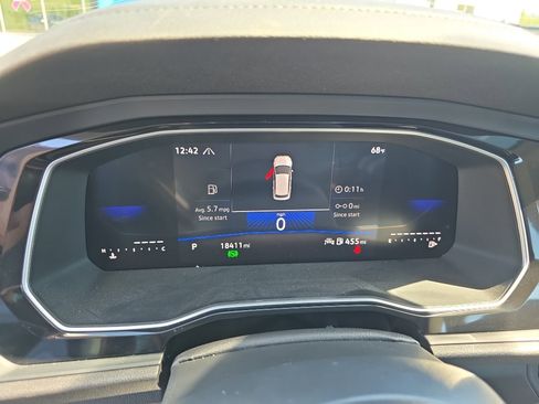 Used 2024 Volkswagen Jetta SE w/ Panoramic Sunroof Package image 23