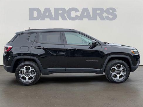 Used 2022 Jeep Compass Trailhawk w/ Trailhawk Convenience Group AWD/4WD image 8