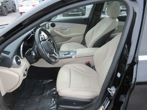 Used 2019 Mercedes-Benz C 300 4MATIC Sedan image 13