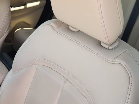 Used 2022 Jeep Grand Cherokee Limited w/ MOPAR Finishing Package RWD image 14