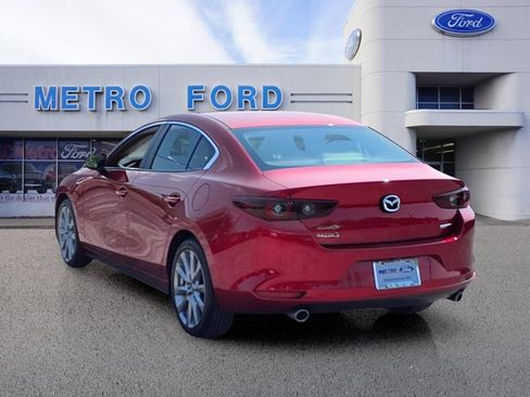 Used 2023 MAZDA MAZDA3 s FWD image 5