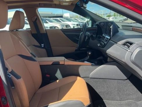 Used 2023 Lexus ES 350 w/ Premium Package image 27