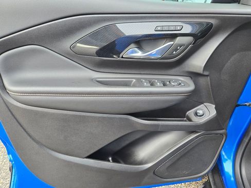 Used 2024 GMC Terrain AT4 w/ LPO, 'HIT The Road' Package image 20