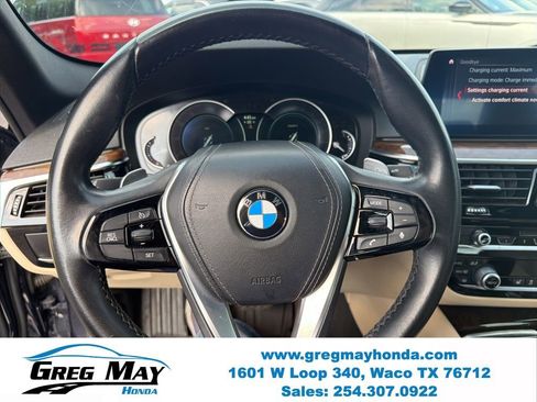 Used 2019 BMW 530e w/ Convenience Package RWD image 13