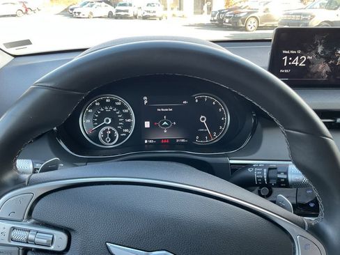 Used 2025 Genesis GV70 2.5T image 19