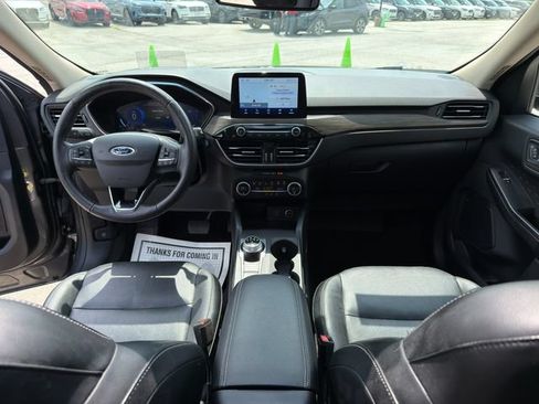 Used 2020 Ford Escape Titanium AWD/4WD image 16