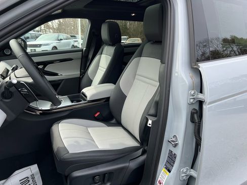New 2026 Land Rover Range Rover Evoque Dynamic SE image 11