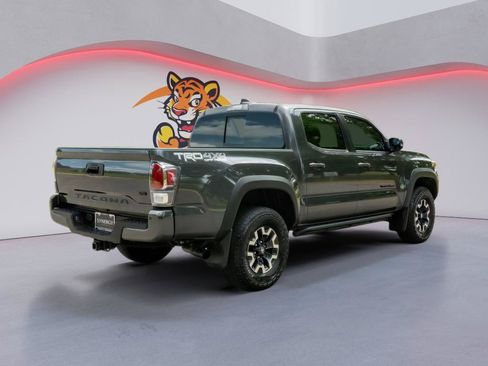 Used 2023 Toyota Tacoma TRD Off-Road w/ Technology Package AWD/4WD image 5