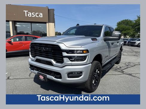 Used 2026 RAM 2500 Big Horn AWD/4WD image 1