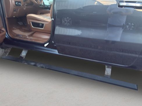 Used 2019 RAM 1500 Laramie Longhorn image 21