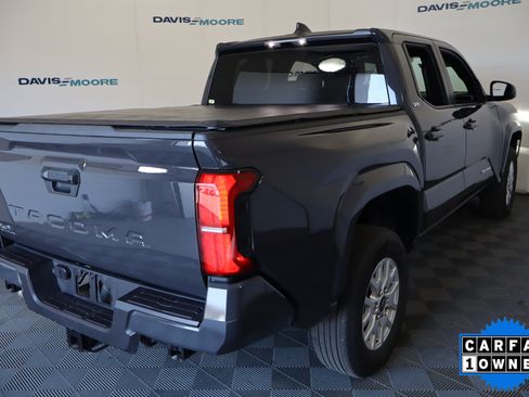 Used 2025 Toyota Tacoma SR5 image 6