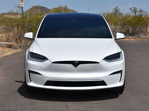 Used 2022 Tesla Model X AWD/4WD image 2