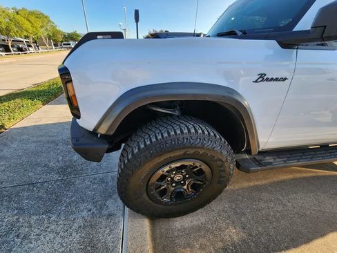 Used 2024 Ford Bronco Wildtrak AWD/4WD image 7