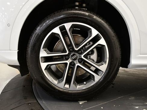 Certified 2025 Audi Q5 Premium Plus w/ Premium Plus image 13