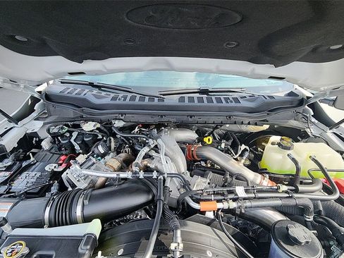 New 2026 Ford F250 Platinum image 26