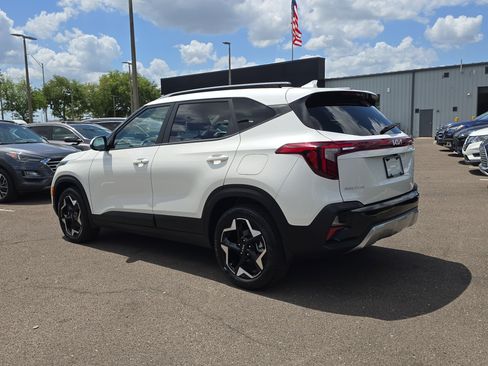 Certified 2025 Kia Seltos S image 6