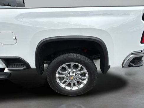 Used 2025 Chevrolet Silverado 2500 LTZ w/ LTZ Premium Package AWD/4WD image 35