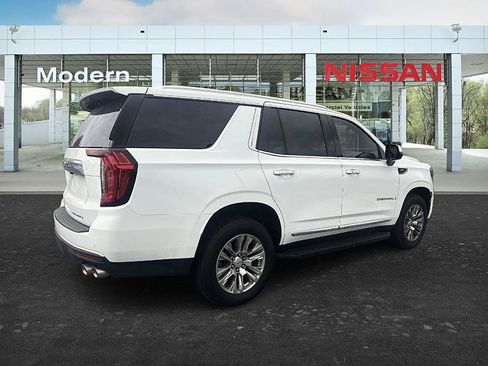 Used 2023 GMC Yukon Denali AWD/4WD image 5