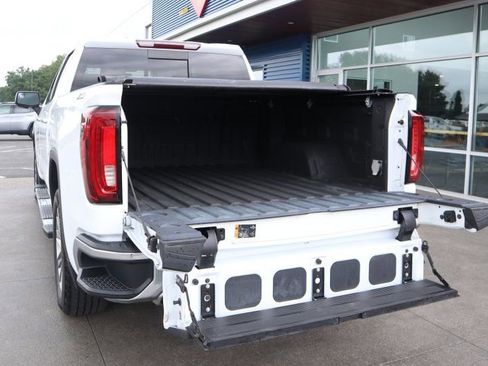 Used 2021 GMC Sierra 1500 SLT w/ SLT Premium Package image 9