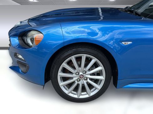 Used 2017 FIAT 124 Spider Lusso RWD image 13