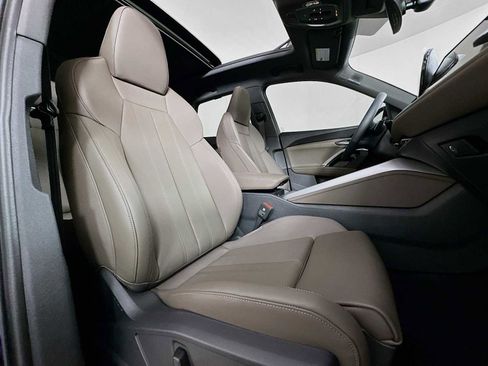 New 2025 Audi Q5 Prestige image 28