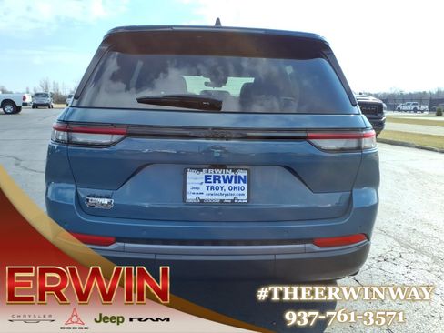 New 2026 Jeep Grand Cherokee Limited AWD/4WD image 4