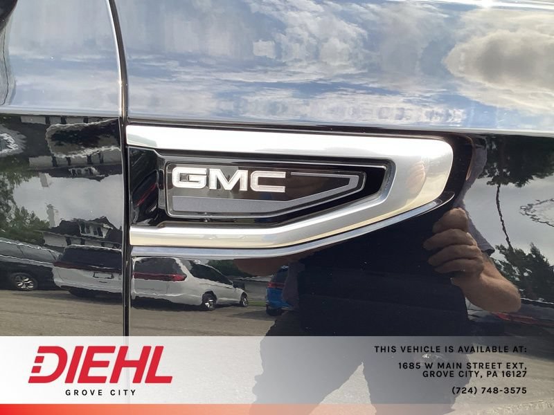 Certified 2022 GMC Yukon Denali w/ Denali Premium Package AWD/4WD image 11