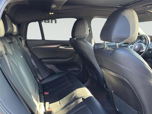 Used 2023 BMW X4 M40i w/ Premium Package image 30