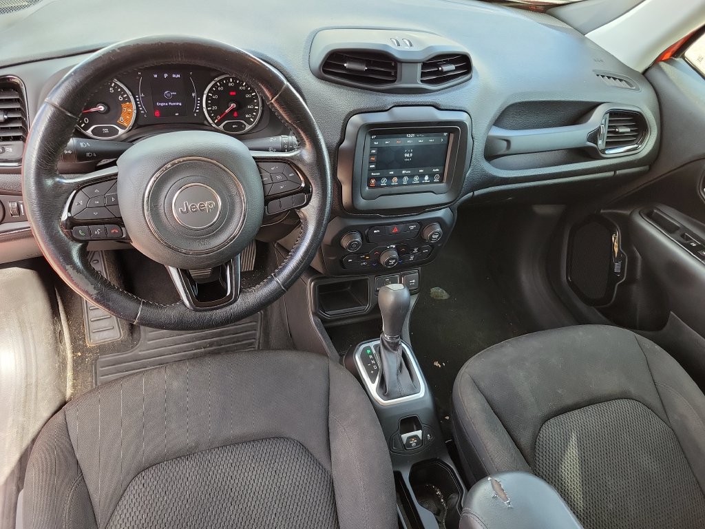 Used 2020 Jeep Renegade Altitude FWD image 12