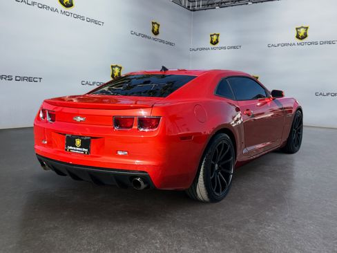 Used 2010 Chevrolet Camaro SS w/ RS Package RWD image 5