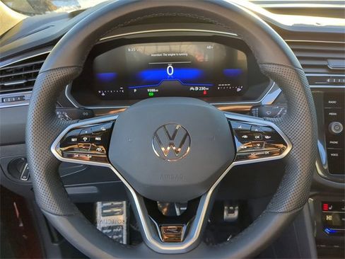 Certified 2024 Volkswagen Tiguan SE R-Line image 31